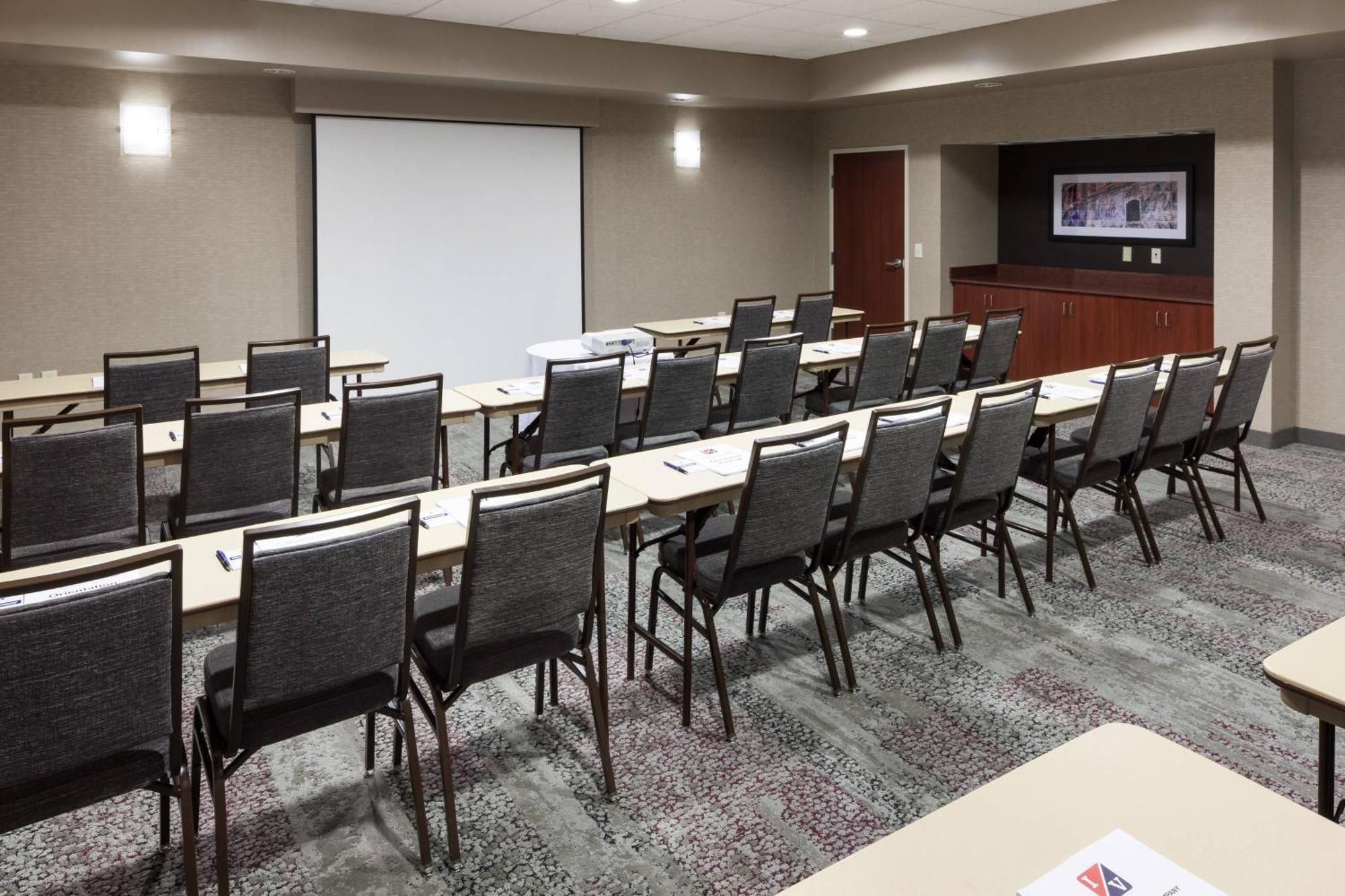 Courtyard By Marriott Birmingham Trussville Ngoại thất bức ảnh