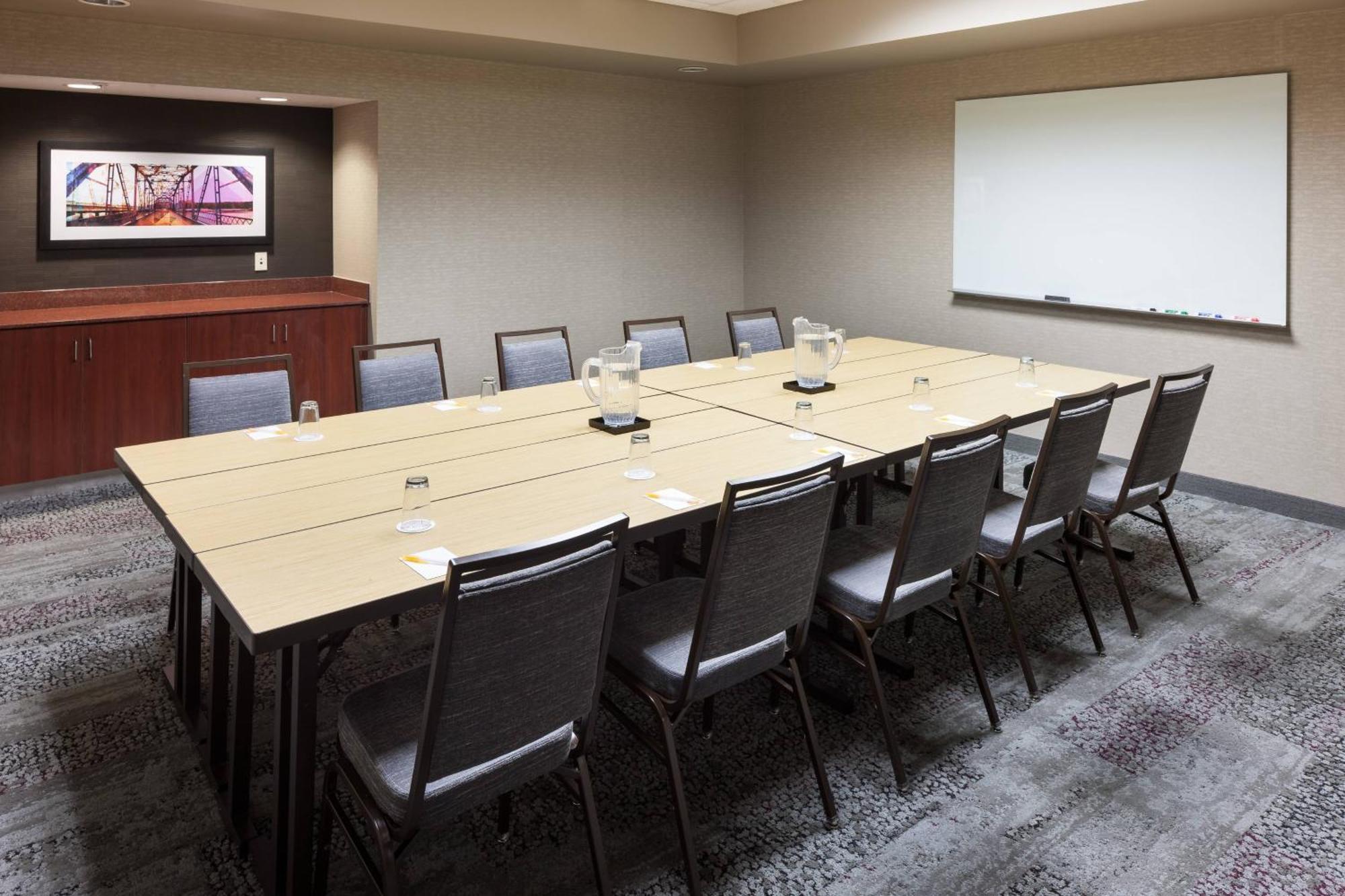 Courtyard By Marriott Birmingham Trussville Ngoại thất bức ảnh