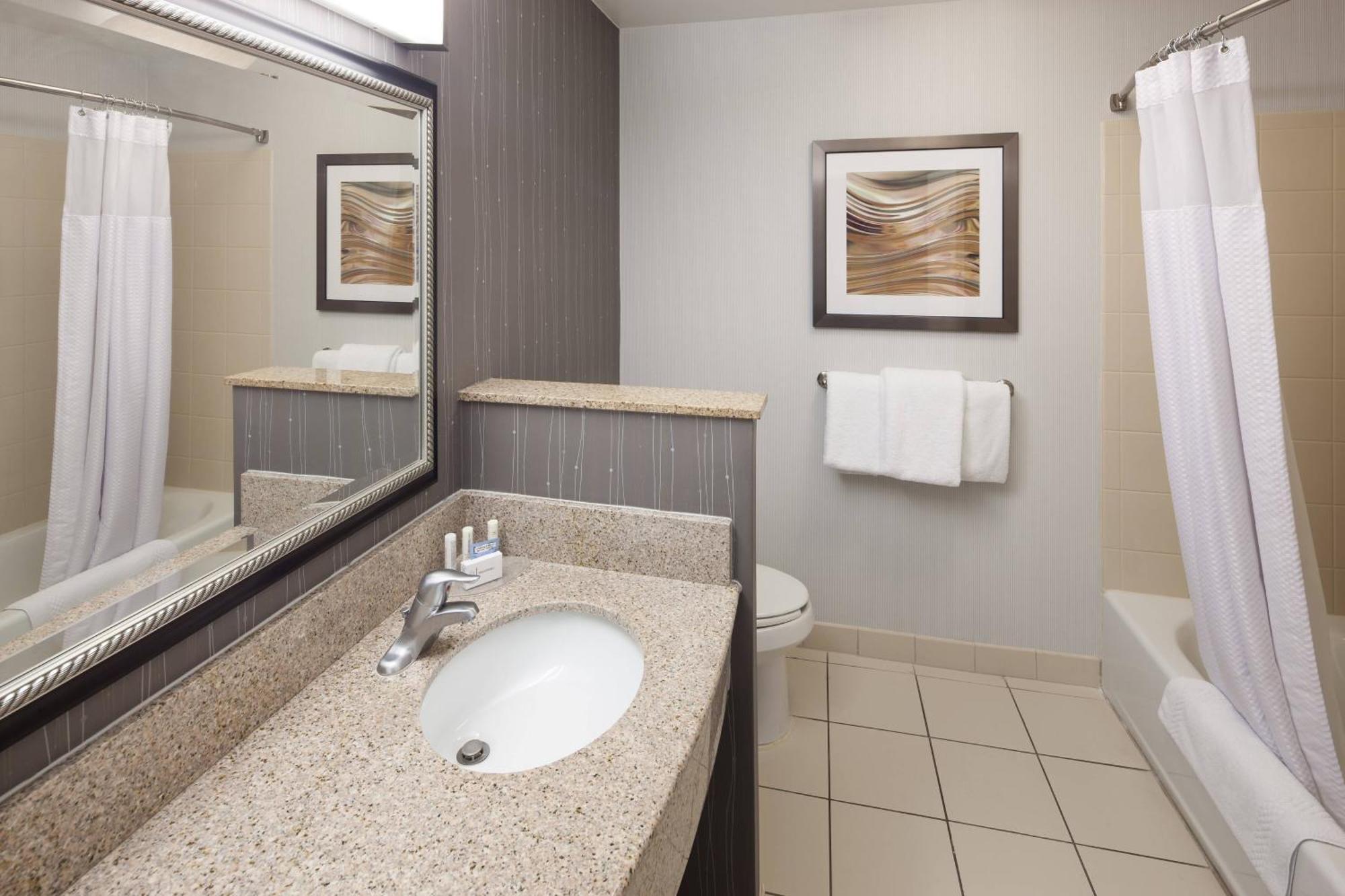 Courtyard By Marriott Birmingham Trussville Ngoại thất bức ảnh
